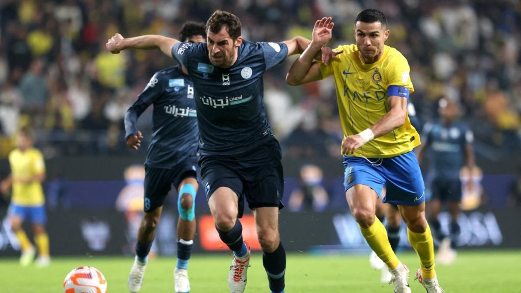nhan-dinh-soi-keo-al-okhdood-vs-al-nassr-luc-01h00-ngay-13-5-2025-1