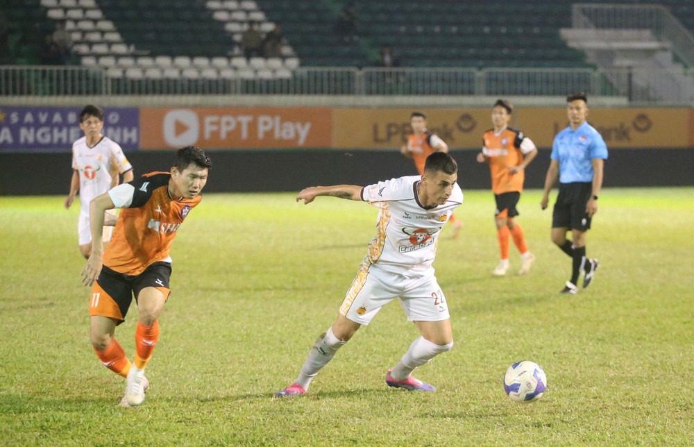 nhan-dinh-soi-keo-hagl-vs-shb-da-nang-luc-17h00-ngay-23-5-2025-1